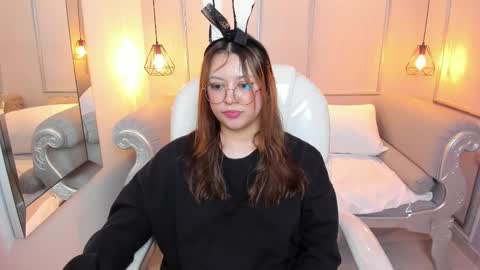 Lanna online show from 02/21/25, 06:04