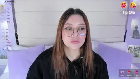 Lanna online show from 02/25/25, 11:41