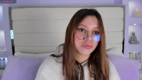 Lanna online show from 03/12/25, 12:04