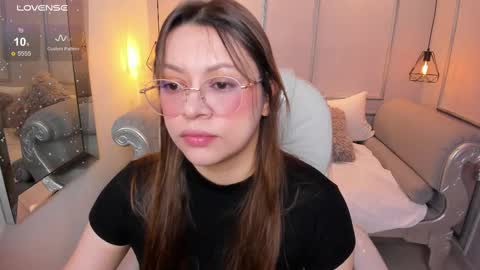 Lanna online show from 09/11/25, 11:43