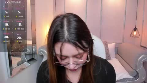 Lanna online show from 09/23/25, 11:46