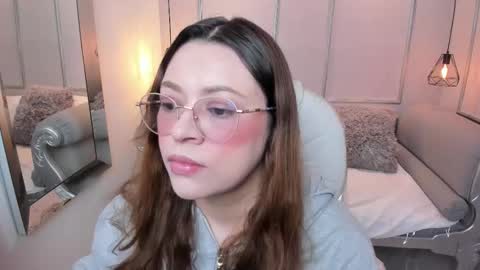 Lanna online show from 09/29/25, 11:48