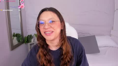 Lanna online show from 05/21/26, 12:01