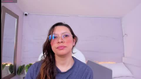 Lanna online show from 05/27/26, 11:51