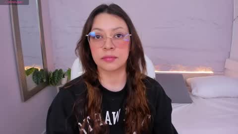 Snapshot of lanna_18_ chatting on 06/03/26, 11:46 Lanna online show from 06/03/26, 11:46