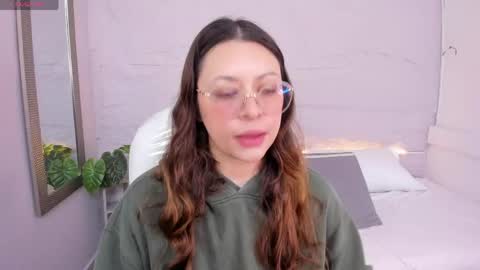 Snapshot of lanna_18_ chatting on 06/06/26, 11:48 Lanna online show from 06/06/26, 11:48