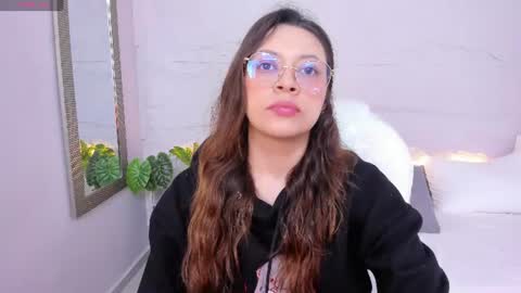 Snapshot of lanna_18_ chatting on 07/06/26, 12:02 Lanna online show from 07/06/26, 12:02