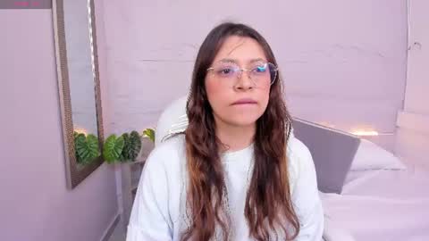Snapshot of lanna_18_ chatting on 07/08/26, 11:58 Lanna online show from 07/08/26, 11:58