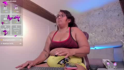 Snapshot of lanna__hot chatting on 01/21/25, 01:18 online show from 01/21/25, 01:18