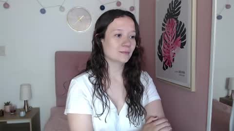 Snapshot of lanna_mills chatting on 06/02/26, 01:02 Lanna online show from 06/02/26, 01:02