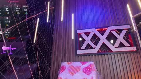 Snapshot of lannafoxx chatting on 10/24/25, 04:09 Lana Fox online show from 10/24/25, 04:09