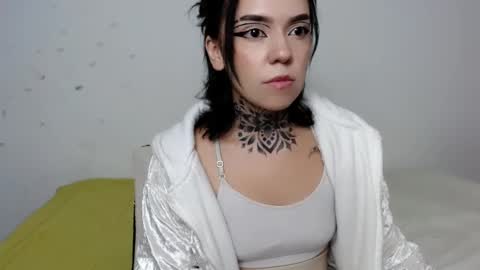 LANNIE   online show from 01/30/25, 08:42