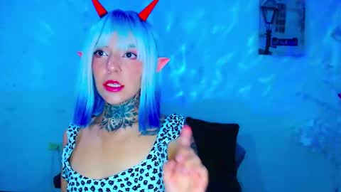 LANNIE   online show from 09/13/25, 08:08