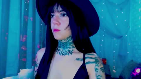 Snapshot of lannie_gonzales chatting on 03/05/26, 02:46 LANNIE online show from 03/05/26, 02:46