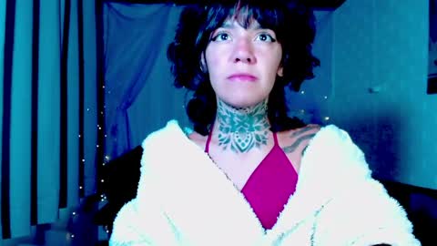 Snapshot of lannie_gonzales chatting on 04/06/26, 12:50 LANNIE online show from 04/06/26, 12:50