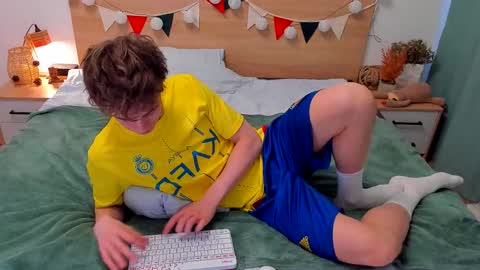 Fandi online show from 11/20/25, 08:36