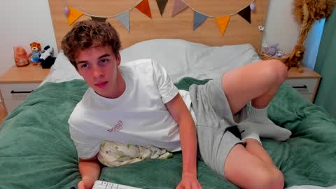 Snapshot of lanny_fandi chatting on 04/06/26, 11:11 Fandi online show from 04/06/26, 11:11