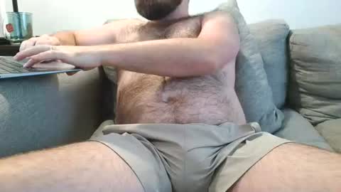 Snapshot of lapauly chatting on 08/03/26, 05:38 Luddycub online show from 08/03/26, 05:38
