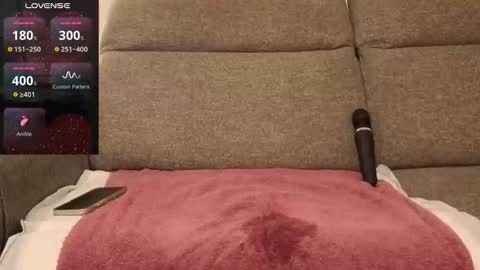 Snapshot of lapetitefrenchie83 chatting on 03/11/26, 08:59 lapetitefrenchie83 online show from 03/11/26, 08:59