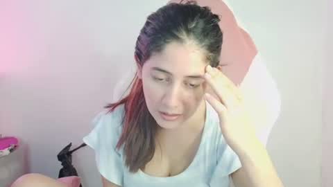 Snapshot of lara_aisha chatting on 06/23/26, 07:01 LARA online show from 06/23/26, 07:01