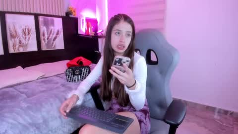 Snapshot of lara_as chatting on 04/25/26, 01:41 lara_as online show from 04/25/26, 01:41