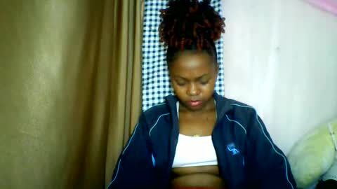Snapshot of lara_belle chatting on 05/27/26, 03:14 lara_belle online show from 05/27/26, 03:14