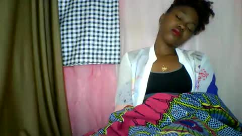 Snapshot of lara_belle chatting on 05/30/26, 07:16 lara_belle online show from 05/30/26, 07:16