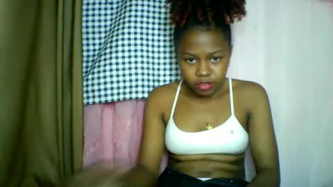 Snapshot of lara_belle chatting on 05/31/26, 06:09 lara_belle online show from 05/31/26, 06:09