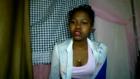 Snapshot of lara_belle chatting on 07/07/26, 04:04 lara_belle online show from 07/07/26, 04:04