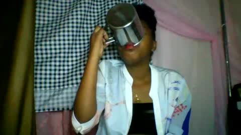 Snapshot of lara_belle chatting on 07/11/26, 03:59 lara_belle online show from 07/11/26, 03:59