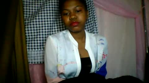 Snapshot of lara_belle chatting on 07/12/26, 04:25 lara_belle online show from 07/12/26, 04:25
