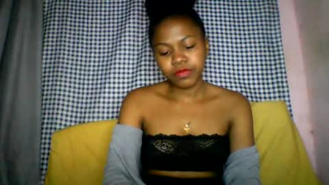 Snapshot of lara_belle chatting on 07/20/26, 10:50 lara_belle online show from 07/20/26, 10:50