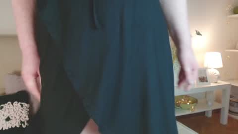 lara_fisher online show from 02/02/25, 07:25