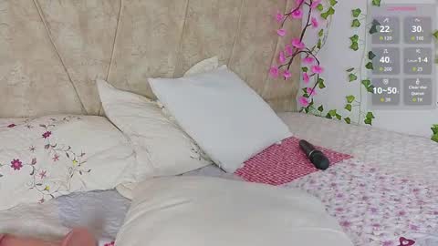 Snapshot of lara_gil_ chatting on 03/11/26, 09:32 Lara Gill online show from 03/11/26, 09:32