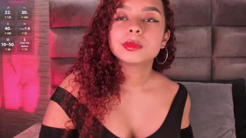 Snapshot of lara_jones_ chatting on 02/23/25, 03:24 Lara  online show from 02/23/25, 03:24