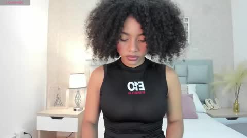 lara_spaark online show from 01/18/26, 11:36