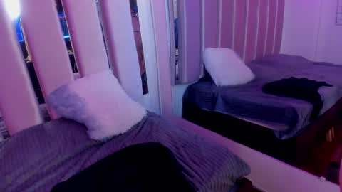 Laura online show from 02/27/25, 06:42