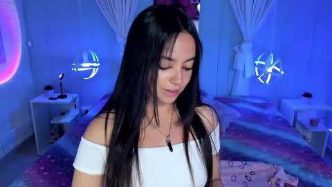 Snapshot of laraa_rous chatting on 10/07/25, 03:04 lara online show from 10/07/25, 03:04