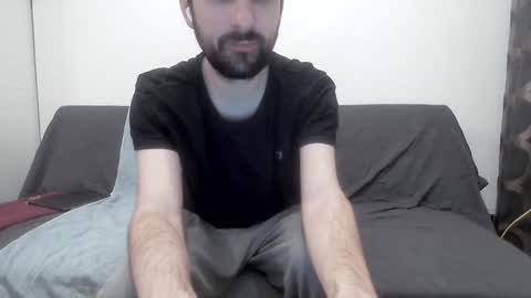 laraaan online show from 12/16/24, 08:58