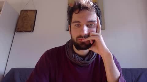 Snapshot of laraaan chatting on 11/22/25, 09:41 laraaan online show from 11/22/25, 09:41