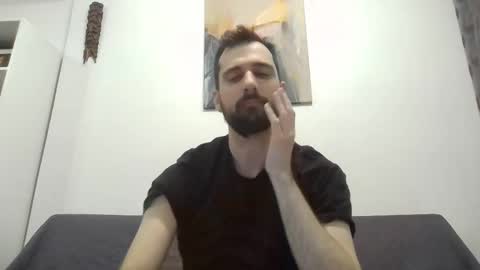 Snapshot of laraaan chatting on 12/17/25, 07:09 laraaan online show from 12/17/25, 07:09