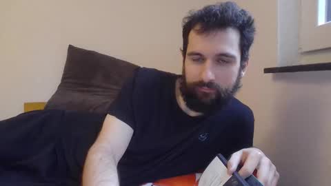 Snapshot of laraaan chatting on 02/14/26, 12:46 laraaan online show from 02/14/26, 12:46