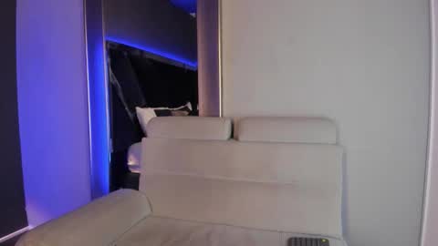 Lara online show from 03/14/26, 12:10