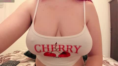 Snapshot of laracara chatting on 03/03/26, 05:13 Lara online show from 03/03/26, 05:13