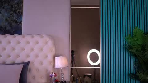 Snapshot of laradevlin chatting on 05/02/26, 04:50 Lara online show from 05/02/26, 04:50