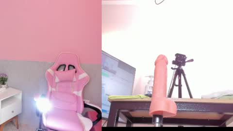 laraebony_ online show from 07/01/26, 11:12