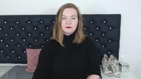 LaraFlirt online show from 02/12/25, 11:30