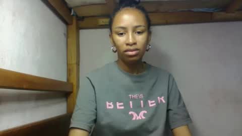 Snapshot of larah98 chatting on 02/17/26, 06:36 larah98 online show from 02/17/26, 06:36