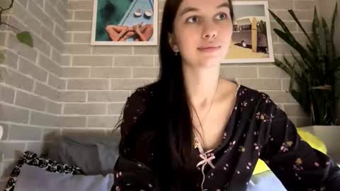 Snapshot of larainerothmiller chatting on 03/22/26, 05:16 lara online show from 03/22/26, 05:16