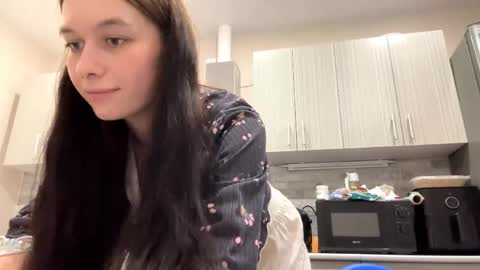 Snapshot of larainerothmiller chatting on 04/03/26, 08:18 lara online show from 04/03/26, 08:18